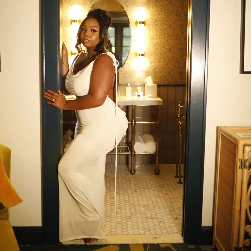 Melani the Label CRISTINA GOWN - PEARL WHITE - Picture 1 of 7
